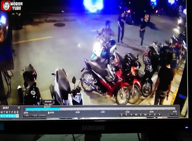 Video :Coldly dismissed for a story that doesn't truly affect him (Public Averti)